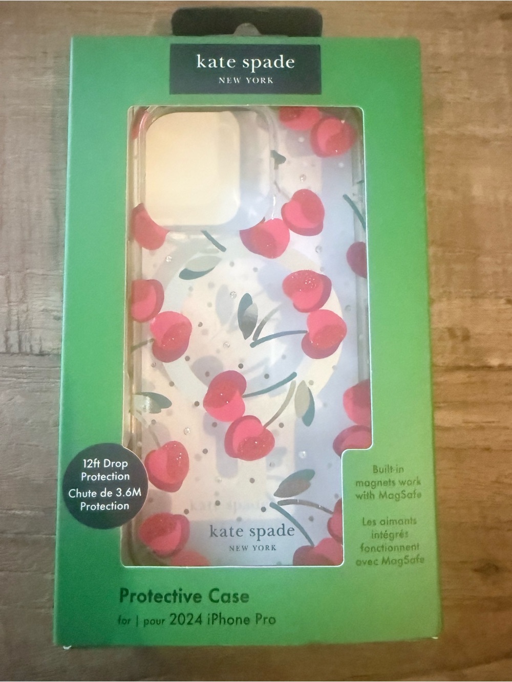 New! Kate spade Cherry iPhone 16 pro phone Case - new in box